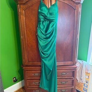 Green Ruched Backless Prom Gown